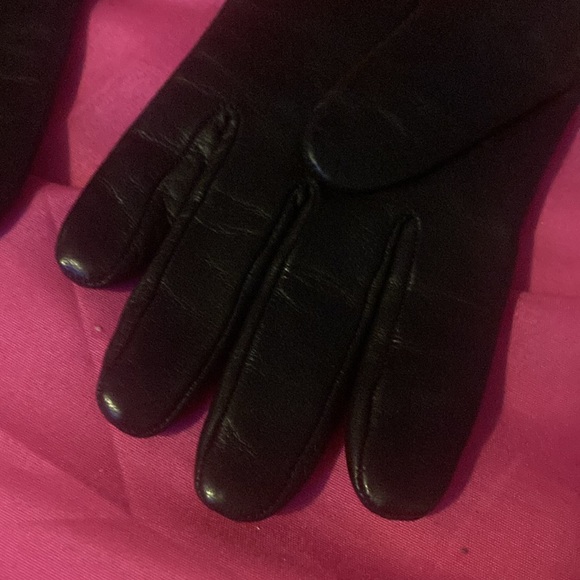 Authentic Coach Signature Black Leather Cashmere Lined Gloves Womens 6 1/2 - Picture 6 of 10